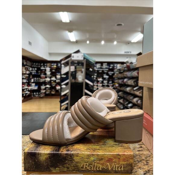 BELLA VITA Womens Georgette Nude Block Heel Slip On Leather Padded Size 9.5M - Picture 2 of 6